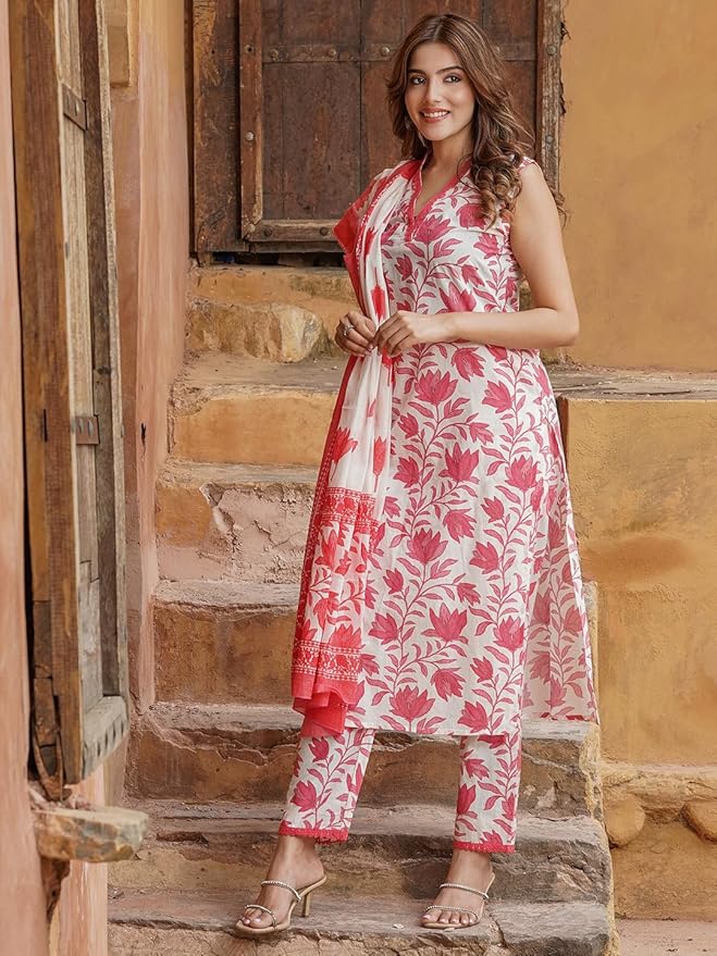 Women’s Blend Printed Straight Kurta with Pant & Dupatta